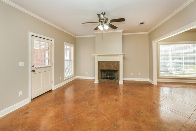 Foto del edificio - 631 Westhill Road