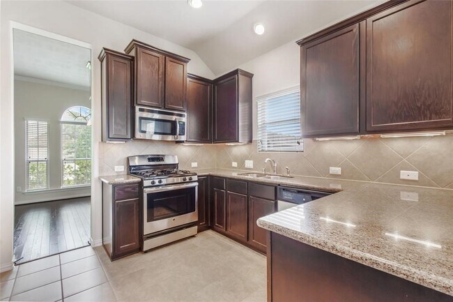 Building Photo - 3103 Rose Trace Dr