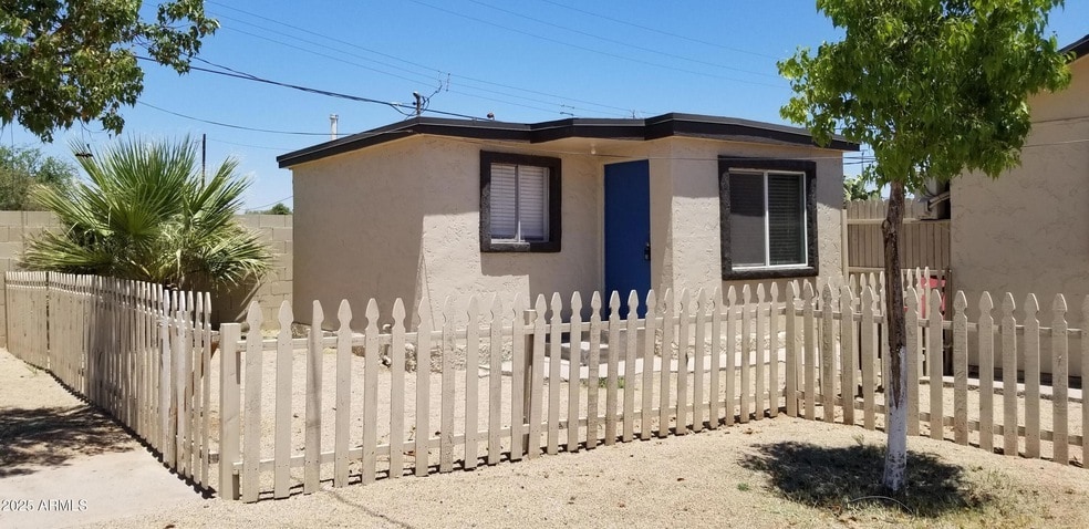 Primary Photo - 3826 W Roosevelt St
