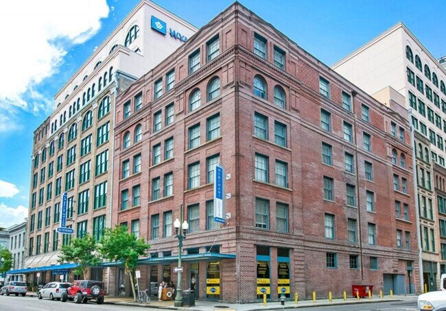 Foto del edificio - 201 Magazine St
