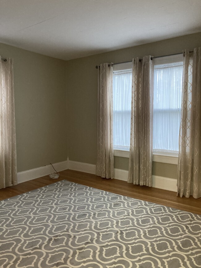 Living room - 1004 Delaware St