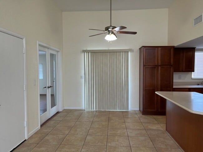 Building Photo - 3 Bedroom Home with Bonus Room!