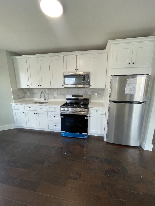 173 E Merrimack St, Lowell, MA 01852 Room for Rent in Lowell, MA