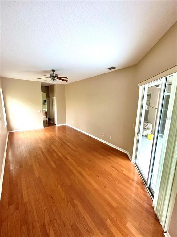 Foto del edificio - 10325 Sandy Marsh Ln
