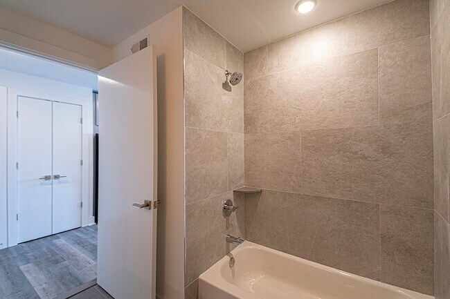 Foto del edificio - 1245 Ridge Avenue