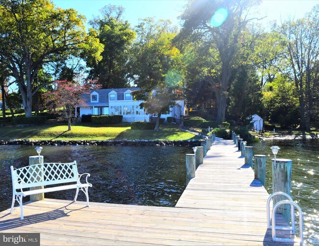 Building Photo - 1836 Cove Point Rd