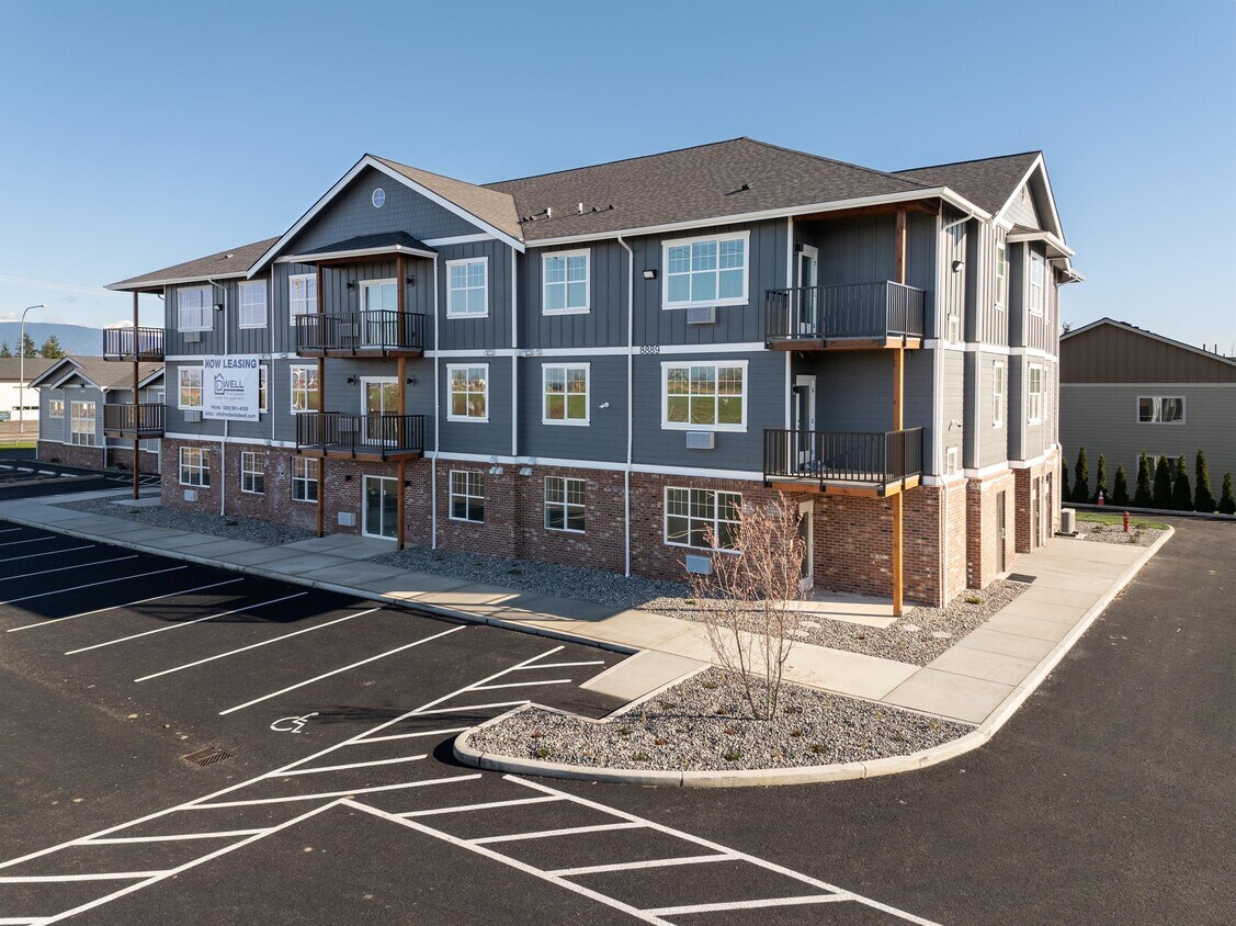 8889 Depot Rd Unit 101, Lynden, WA 98264 Room for Rent in Lynden, WA