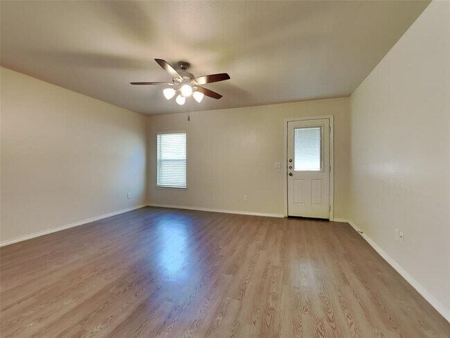 Building Photo - 21002 Twining Rose Ln