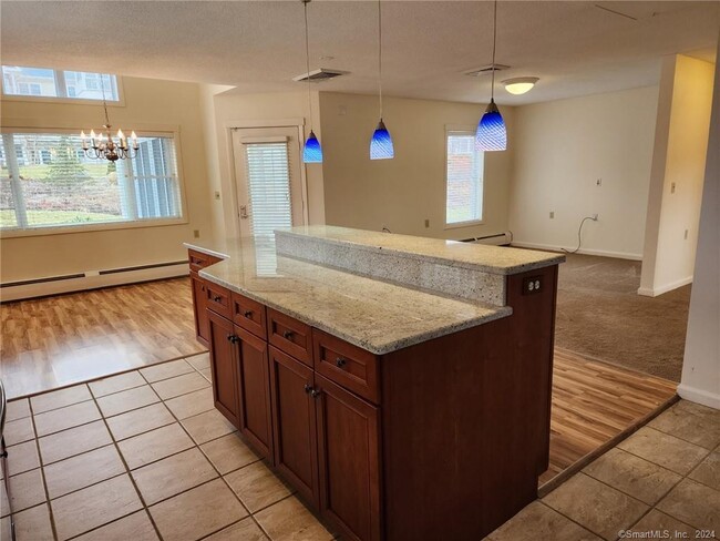 Building Photo - 112 Seabury Dr