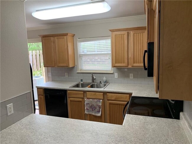 Building Photo - 2206 Karrington Ridge