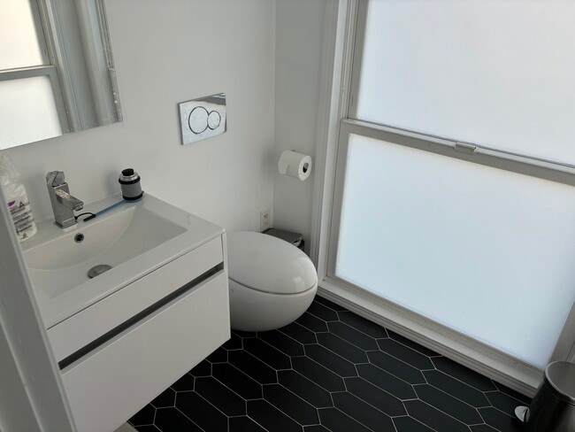 Foto del edificio - 331 10th St