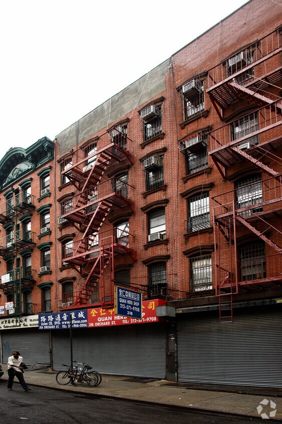 Foto del edificio - 30 Allen St