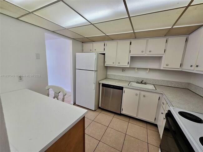 Foto del edificio - 2731 Taft St