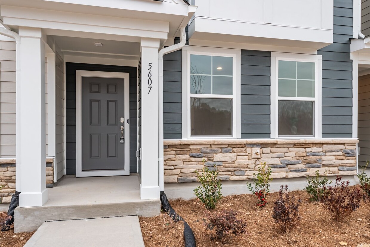 Primary Photo - BRAND NEW! - 3 bed, 3.5 Bathroom Townhome ...