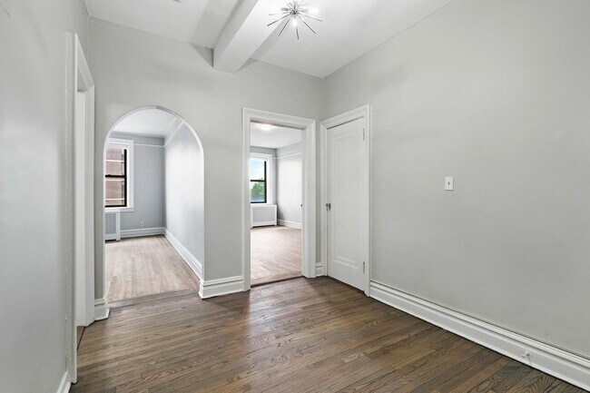 Foto del edificio - 755 Anderson Ave