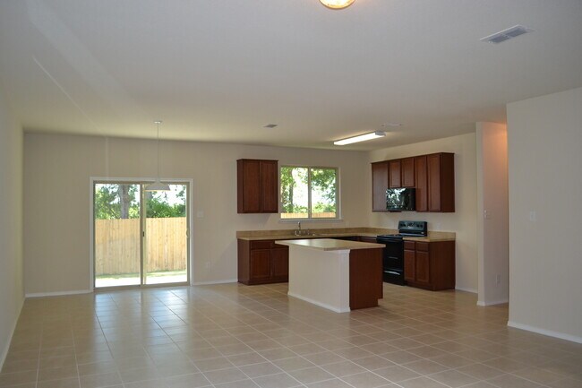 Foto del edificio - House for Lease in Sherman