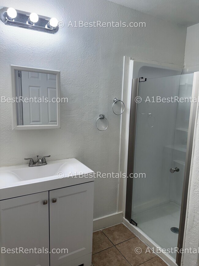 Foto del edificio - 1905 John St