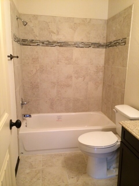 Foto del edificio - 2-Bed 1.5 Bath 2-Car West Moore Home avail...