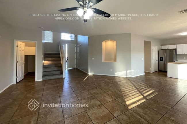 Building Photo - 1421 S 123rd Dr