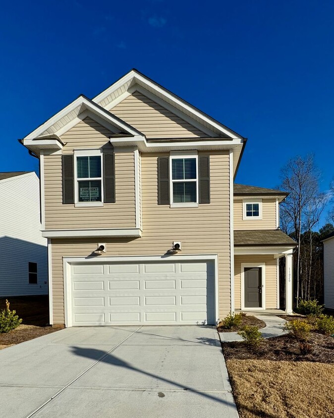 Foto principal - New Construction Home with 3BR/2.5BA Two C...