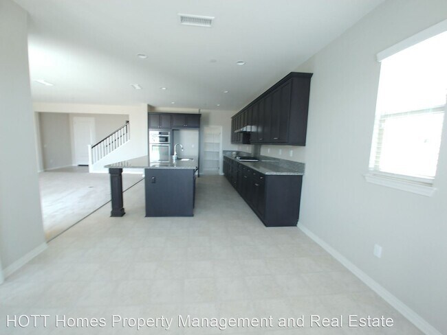 Foto del edificio - 5 br, 3 bath House - 17065 Branco Drive