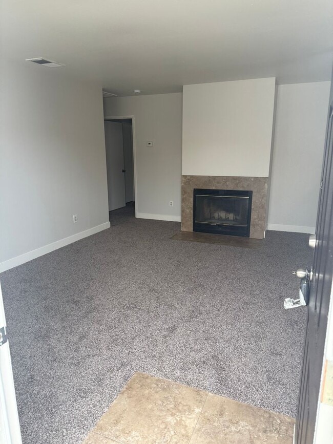 Building Photo - 3210 Brookfield Loop