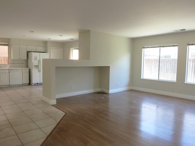 Photo - 1572 Firestone Loop House