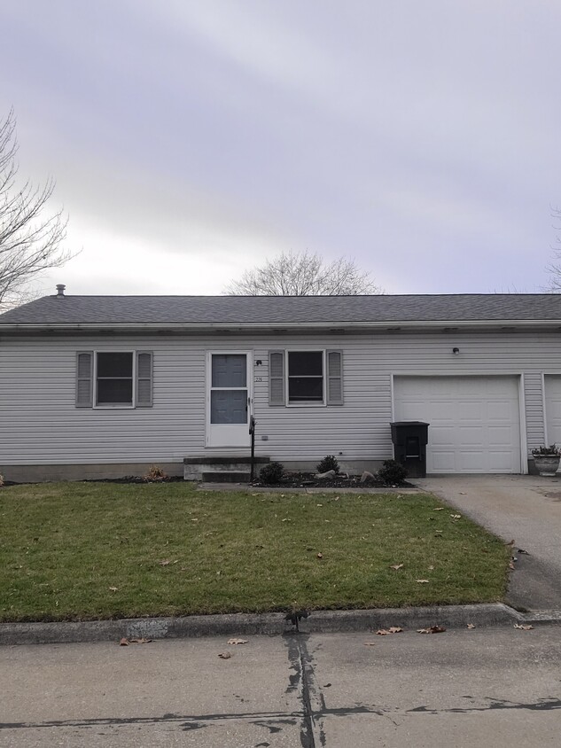 Primary Photo - 226 3rd St