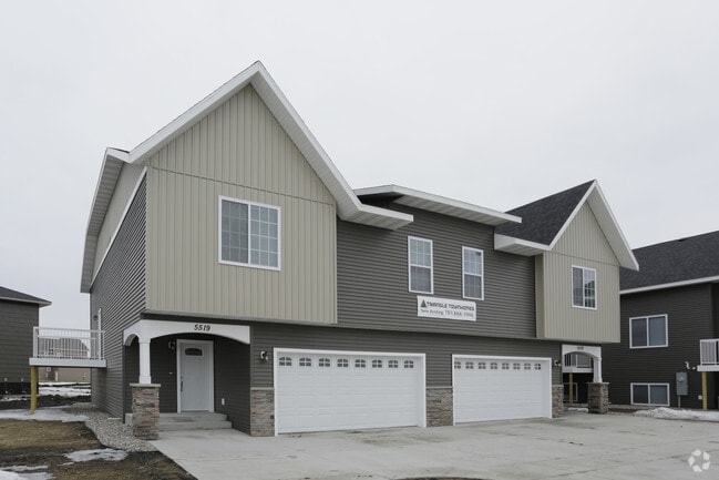 Primary Photo - Triangle Townhomes - STUNNING UNITS!