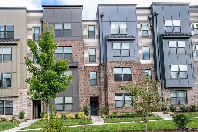 Building Photo - 2707 St Elias Dr