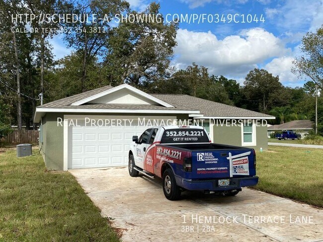 Building Photo - Custom Home - Desirable SE Ocala Neighborh...