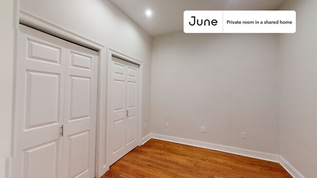 Foto del edificio - Room in Shared 3 bed/1.5 bath home