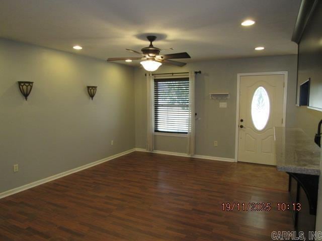 Building Photo - 1420 Pyramid Dr