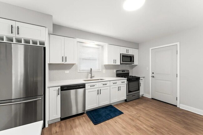 Foto del edificio - 1039 Ridge Rd