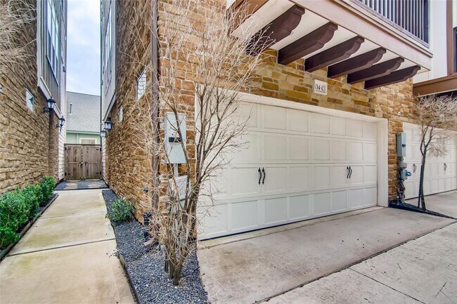 Foto del edificio - 734 Yale St