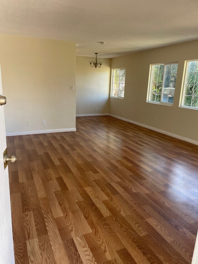 Living & Dining Area - 9036 Carson St