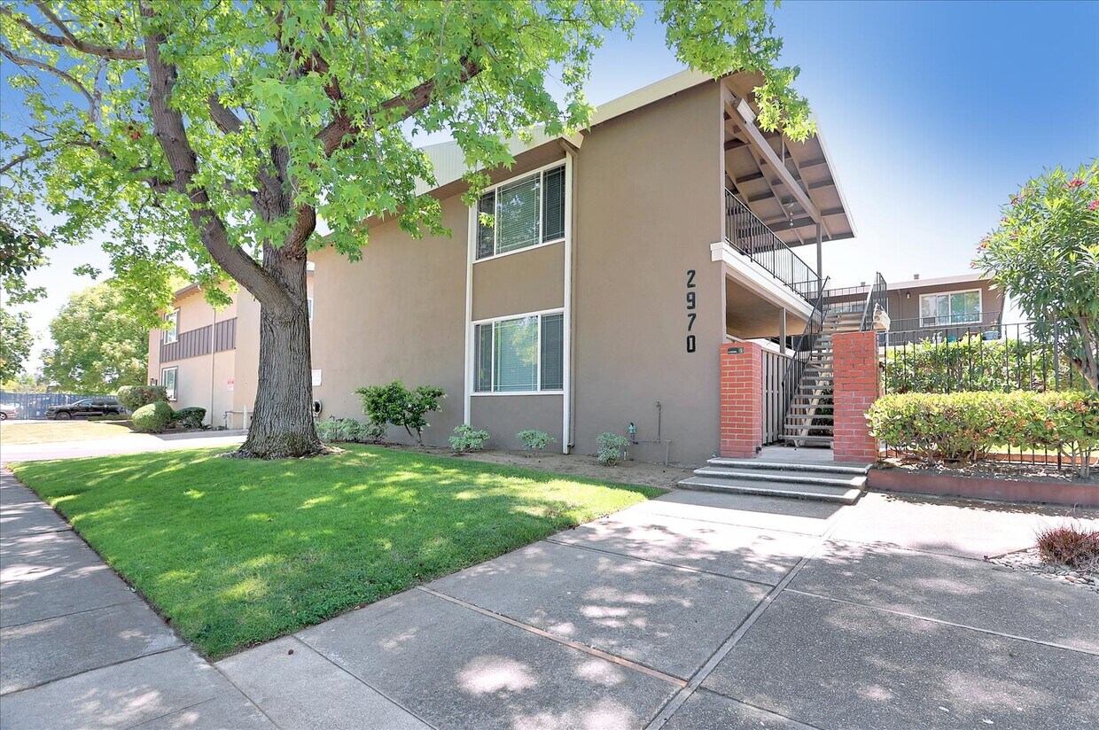 Foto principal - 2970 Van Sansul Ave