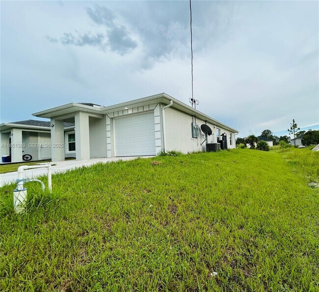 Foto del edificio - 1110 Augusta St E