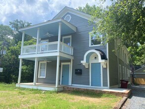 Building Photo - 1108 Boulevard