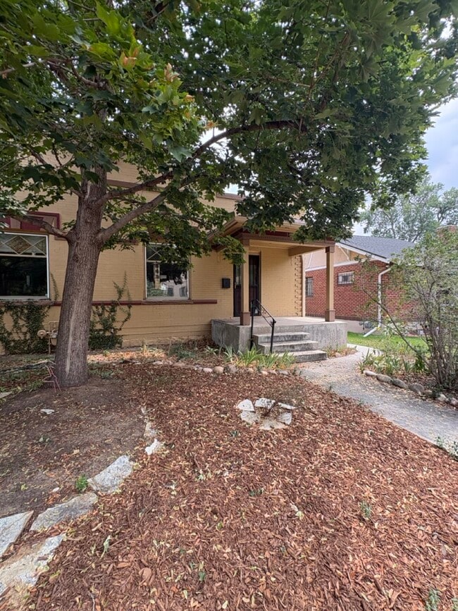 Building Photo - 3406 N Raleigh St