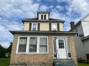 Building Photo - 1715 Park St
