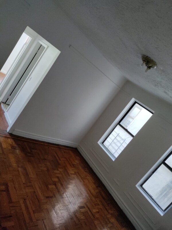 Building Photo - 1250 Morrison Ave