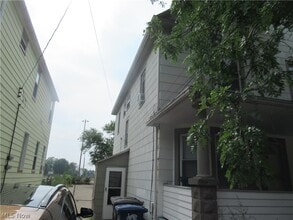 Building Photo - 2080 Halstead Ave