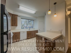 Building Photo - 2001 Club Center Dr