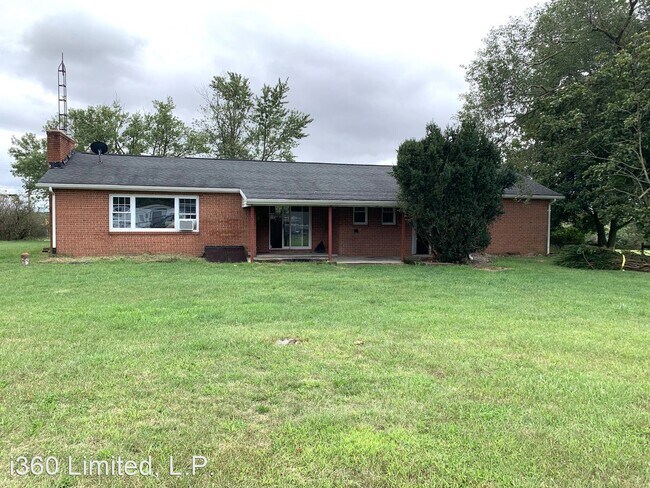 Foto del edificio - 3 br, 2 bath House - 8757 Upper Strasburg Rd