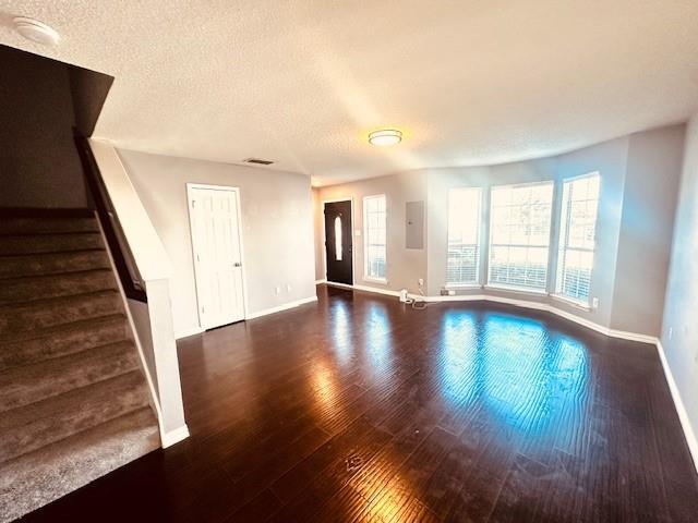 Foto del edificio - 5724 Giddyup Ln