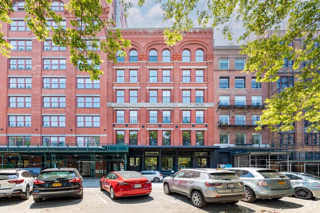 Building Photo - Sunette Tribeca Condominium