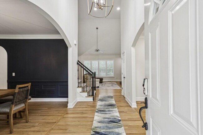Foto del edificio - 5032 Hickory Hills Dr