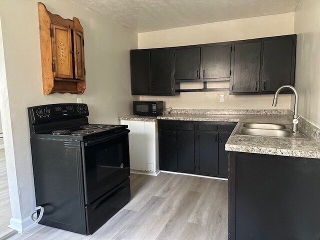 Foto del edificio - 1006 Anderson Pl