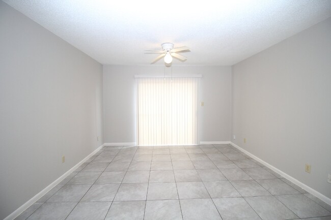 Building Photo - 2BR/1BA Apartment Near Mobile Hwy – Utilit...